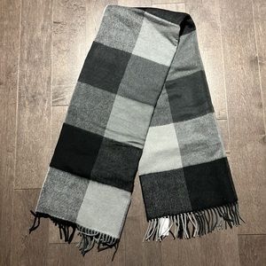 Coach - Grey Checker Wool Scarf - New